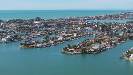 Aerial-drone-view-of-luxury-neighborhood-Isle-of-Palms-in-Treasure-Island,-Florida
