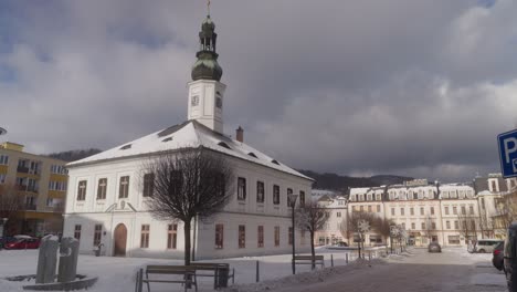 A-picturesque-,-sleepy-square-in-Jeseníky-with-the-town-hall-building-in-the-middle
