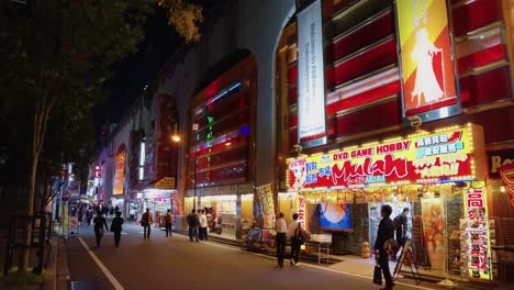 Slow-motion-establishing-shot-of-anime-and-otaku-stores,-nightlife-of-Tokyo