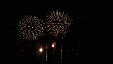 Pattaya's-Vibrant-Fireworks