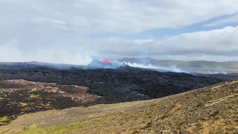 Erupción-Activa-Del-Volcán-Fagradalsfjall-En-Islandia-En-2023
