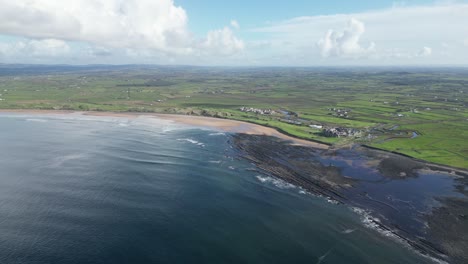 Doughmore-Bay,-Doonbeg-in-County-Clare,-Ireland