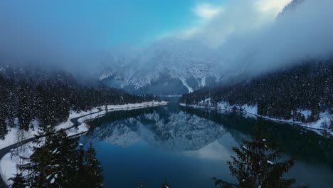 Plansee-Lake-in-Austria-in-winter