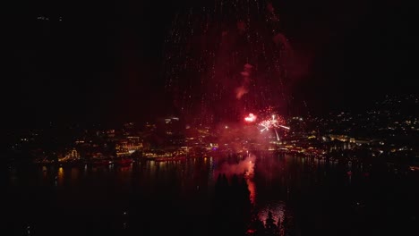 Fireworks-on-New-Year's-Eve-in-Queenstown,-New-Zealand