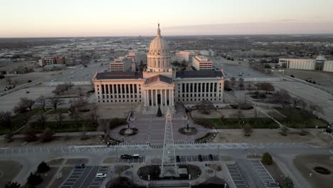 Oklahoma-state-capitol-building-in-Oklahoma-City,-Oklahoma-with-drone-video-moving-down-close-up