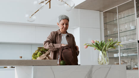 Senior-woman-in-the-kitchen