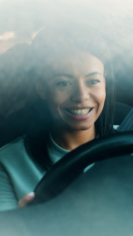Woman-learning-how-to-drive