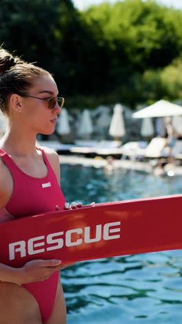Lifeguard-in-the-swimming-pool