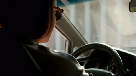 Woman-in-driving-school
