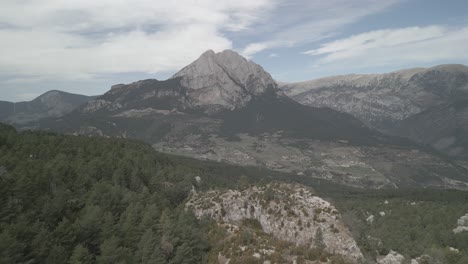 Footage-filmed-in-Barcelona,-in-Saldes,-near-to-Pedraforca-with-DJI-Mini-3-pro-in-4k-and-D-cinelike