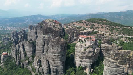 Meteora-Monasteries-and-Rock-Formations-in-Thessaly,-Greece-Mainland---Aerial-4k