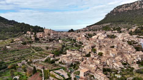 Panorama-of-the-traditional-village-of-Valldemossa