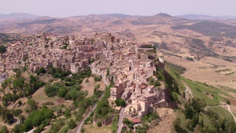 Aerial-view-of-Calascibetta,-a-city-in-the-Province-of-Enna,-Sicily,-Italy