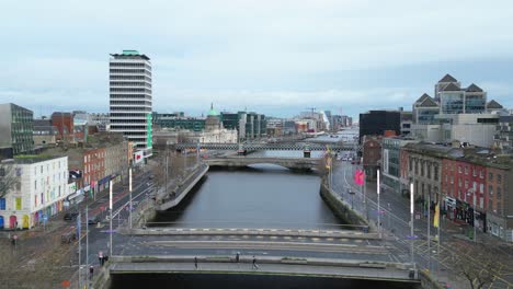 Static-wide-shot-of-Dublin-City-centre-on-Christmas-Day-above-River-Liffey