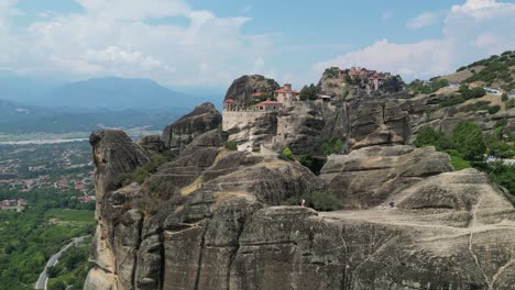 Meteora-Monasteries-in-Thessaly,-Greece-Mainland---Aerial-4k-Circling