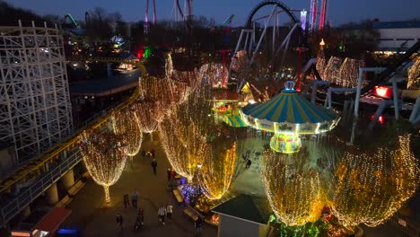 Christmas-lights-in-Hershey-Park-Candylane-amusement-park-in-Pennsylvania