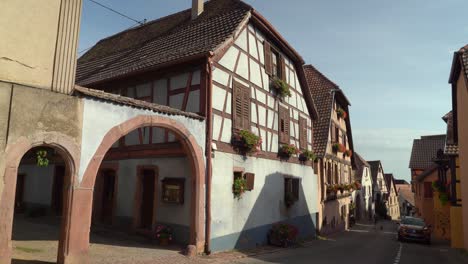 Hunawihr-Ist-Eine-Gemeinde-Im-Département-Haut-Rhin-Im-Nordosten-Frankreichs-Mit-Vielen-Fachwerkhäusern