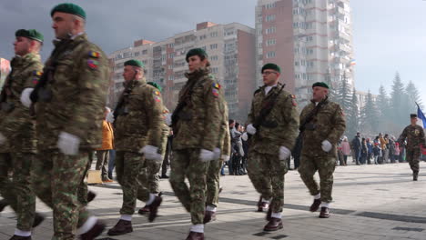 Soldiers-in-Romanian-military-marching-in-Miercurea-Ciuc-parade