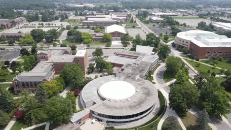 Bovee-University-center-building,-Central-Michigan-University-aerial-drone-view