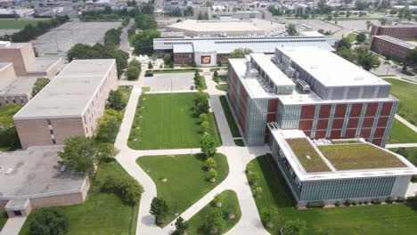 Biosciences-building-of-Central-Michigan-University-complex,-aerial-drone-view