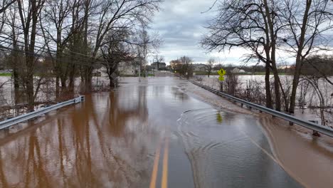 Flooding-on-USA-road-in-rural-town