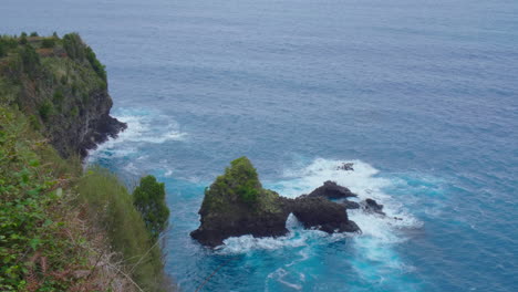 Miradouro-do-Véu-da-Noiva-Madeira-Coast-line-rock-waves-panorama-mountain-ocean-beach
