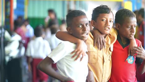 The-situation-during-recess-at-a-Papuan-elementary-school-is-depicted-as-cheerful-and-happy-friends-playing