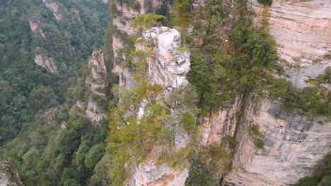 Avatar-Hallelujah-Mountains-in-Zhangjiajie-National-Park,-China