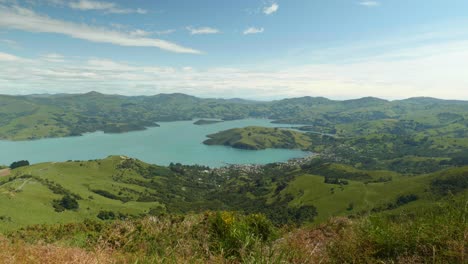 Breathtaking-vista-overlooking-Akaroa-Peninsula,-a-mesmerizing-New-Zealand-panorama