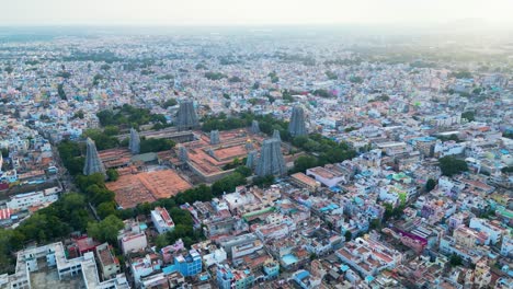 Antike-Stadt-Madurai-Mit-Dem-Berühmten-Hindu-tempel-Meenakshi-Amman