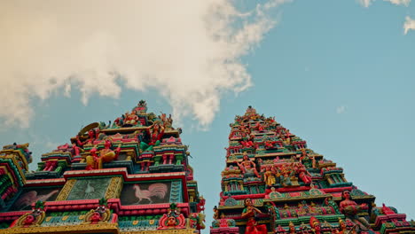 Outdoor-wide-view-of-colorful-decorated-Kaylasson-Hindu-temple,-Port-Louis,-Mauritius