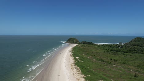 Panoramic-aerial-image-of-beaches-and-forest,-Ilha-do-Mel,-Paraná,-Brazil