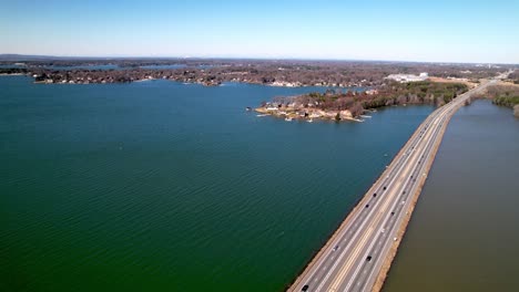 Puente-Elevado-Lago-Norman-Nc,-Carolina-Del-Norte
