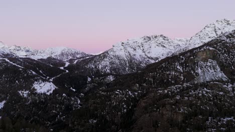 Pink-sky-over-the-Italian-Alps-snowy-mountains