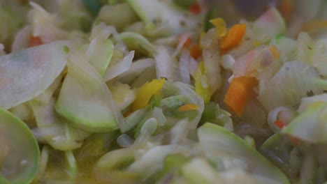 Cooking-a-vegan-sauté-of-vegetables.-Closeup
