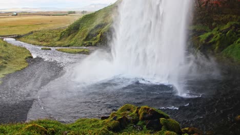 Close-shot-of-Seljalandfoss-one-of-the-most-beautiful-waterfall-in-iceland-in-summer