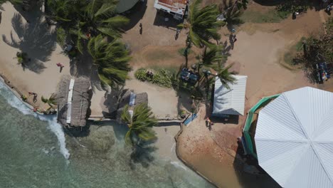 Aerial-Top-Down-View-Of-Tropical-Islet-At-San-Andres-Island,-Colombia