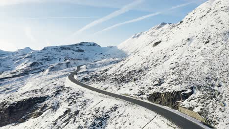 Winter-mountain-drive