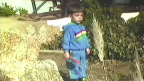 90er-Jahre-Kind-Retro-Filmmaterial-Aus-Der-Kindheit-In-Santiago-De-Chile