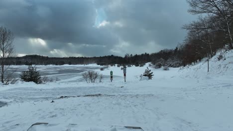 Snow-flurry-at-the-newly-opened-Dune-Harbor-Park