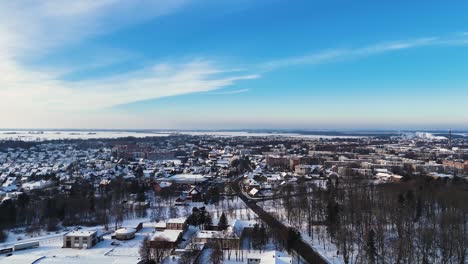 Slowly-establishing-view-of-a-small,-picturesque-developing-town-or-village,-winter-season