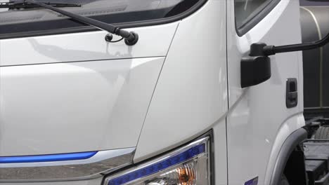 foton-truck,-Foton-EV,-chinese-electric-truck,-truck-headlight