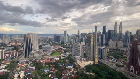 Time-Lapse-Kuala-Lumpur-Malaysia-city-centre-and-Petronas-Twin-Towers