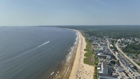 Aerial-view-of-Old-Orchard-Beach-in-Maine-in-the-summer