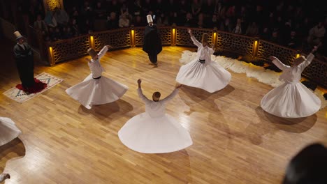 Sufi-Whirling-Dervishes-Dance-In-Konya,-Turkey