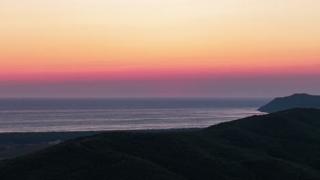 Colorful-sunset-timelapse,-sun-disappear-under-Adriatic-sea-horizon
