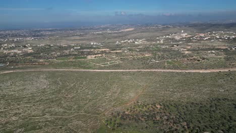 Isoliertes,-Wunderschönes-Panorama-Drohnen-4K-Video-Der-Israelischen-Siedlung-Sal&#39;it---Israel