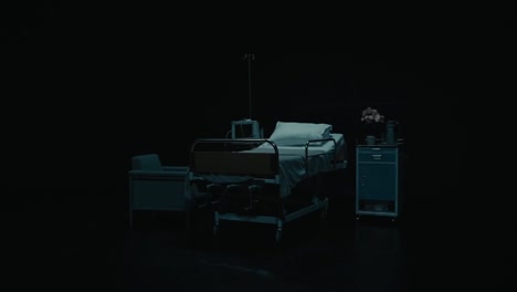 Unbesetztes-Krankenhausbett-Nach-Entlassung-Des-Patienten-Und-Warten-Auf-Die-Nächste-Person
