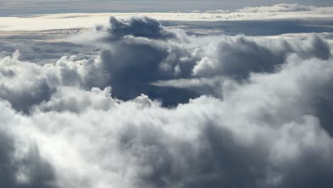 Große-Cumulonimbuswolken