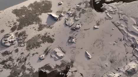 Luftaufnahme-Der-Eisschmelze-Vom-Sólheimajökull-Gletscher,-Klimawandel,-Globale-Erwärmung,-Island-In-Der-Abenddämmerung